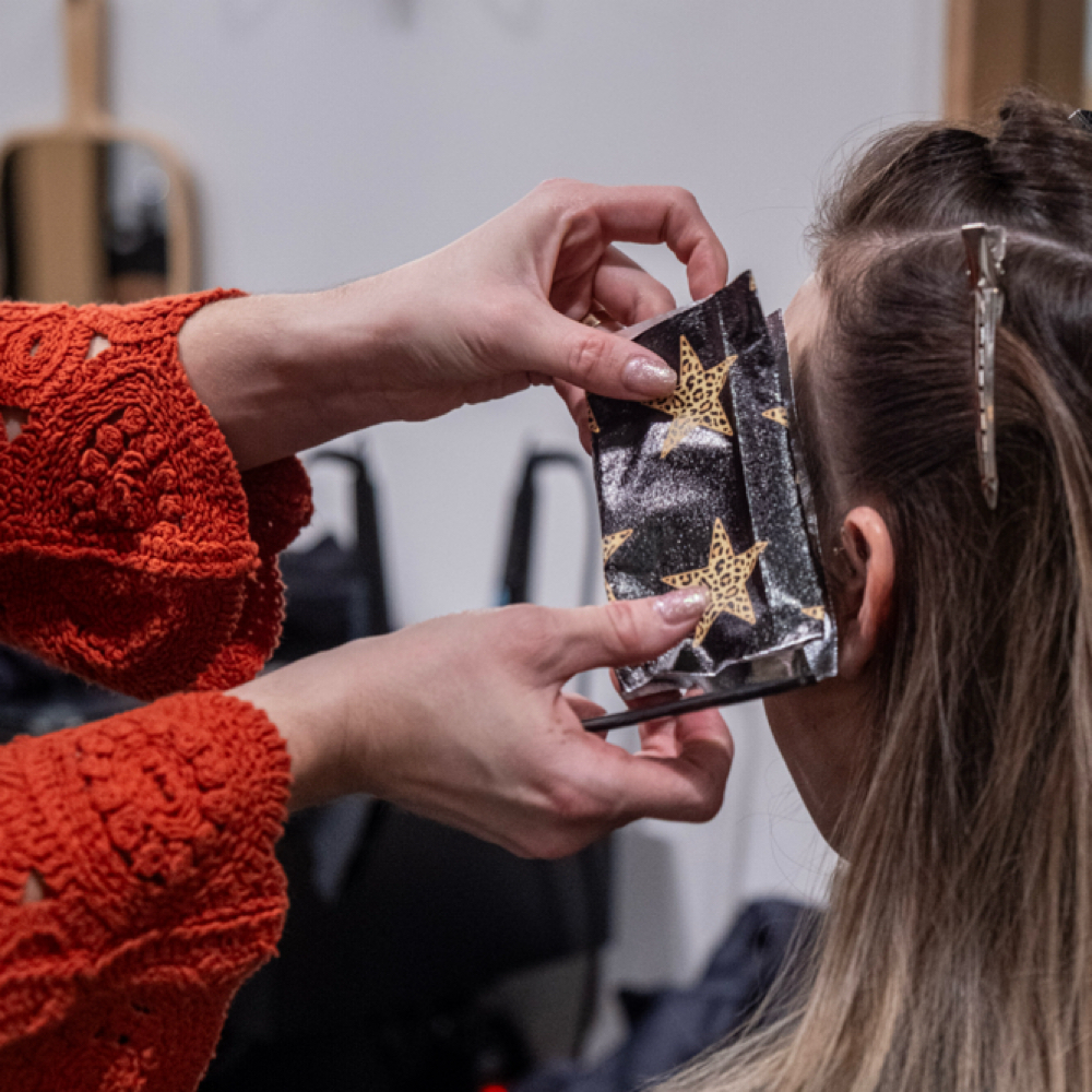 Mini Highlight at Salon Dye Pretty in Camas, WA