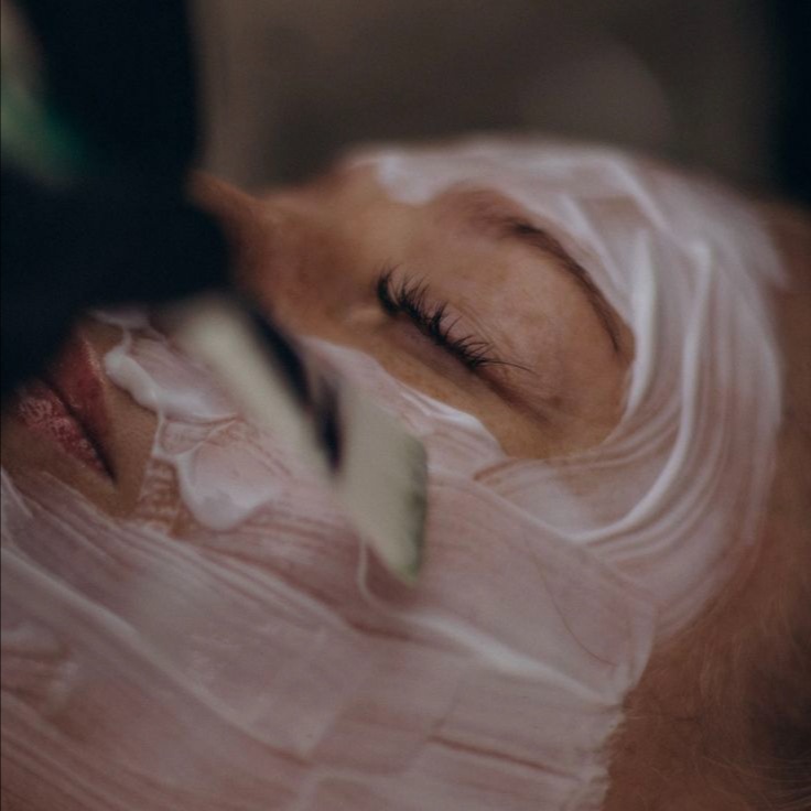 GROUPON ONLY: Vee Luxe Sig. Facial