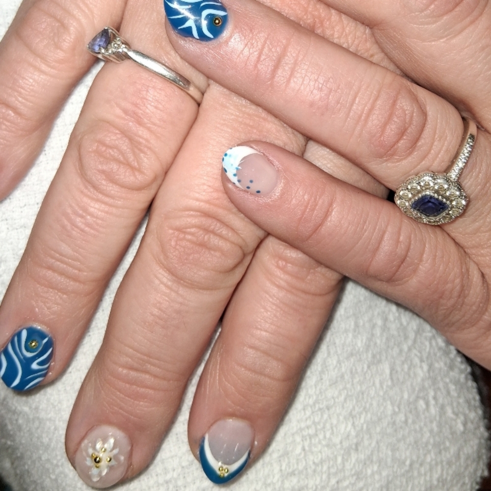 Art-Tier 3 at Pretty Little Nails in Primghar, IA