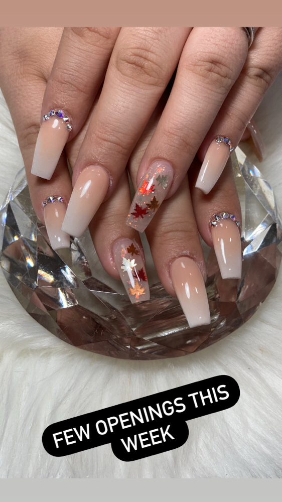Medium Set Minimal Design at Nailsbyjennifer in Parlier, CA