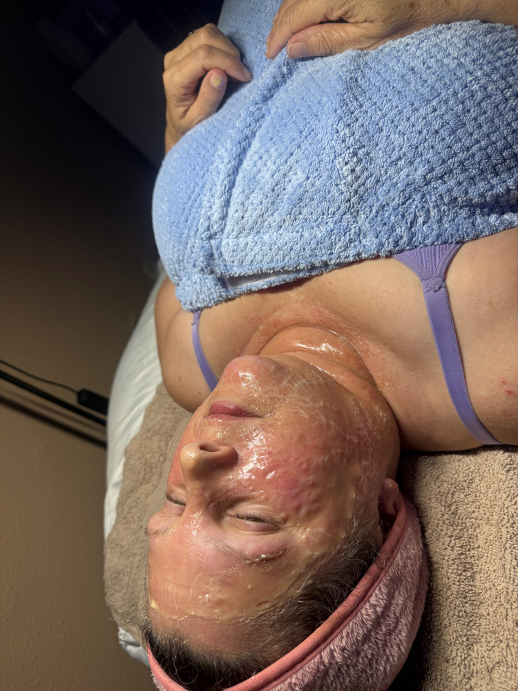 Luxe Lift facial