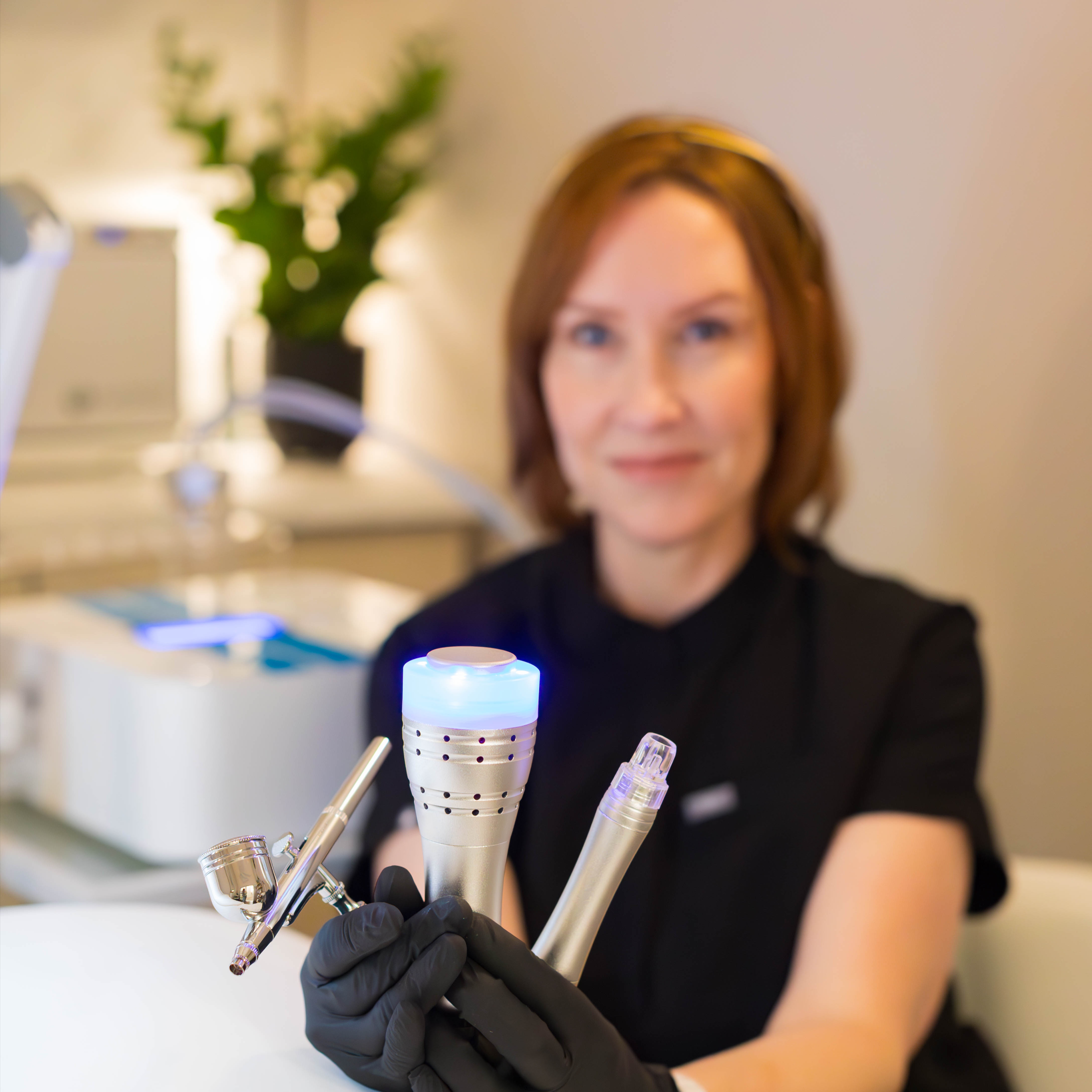 HydroDiamond + Dermaplaning at the Treatment Lounge: Studio 11C in Lake Forest, CA