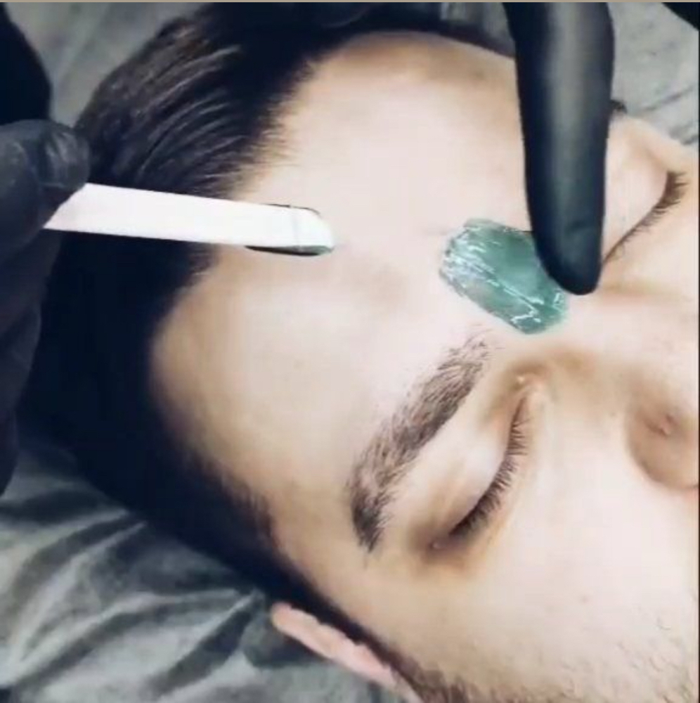 Eyebrows Waxing at The Manscape Spa in Houston, TX
