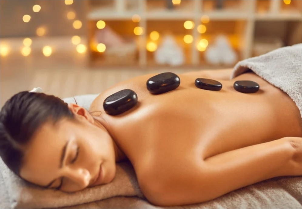 60 Minute Hot Stone Massage
