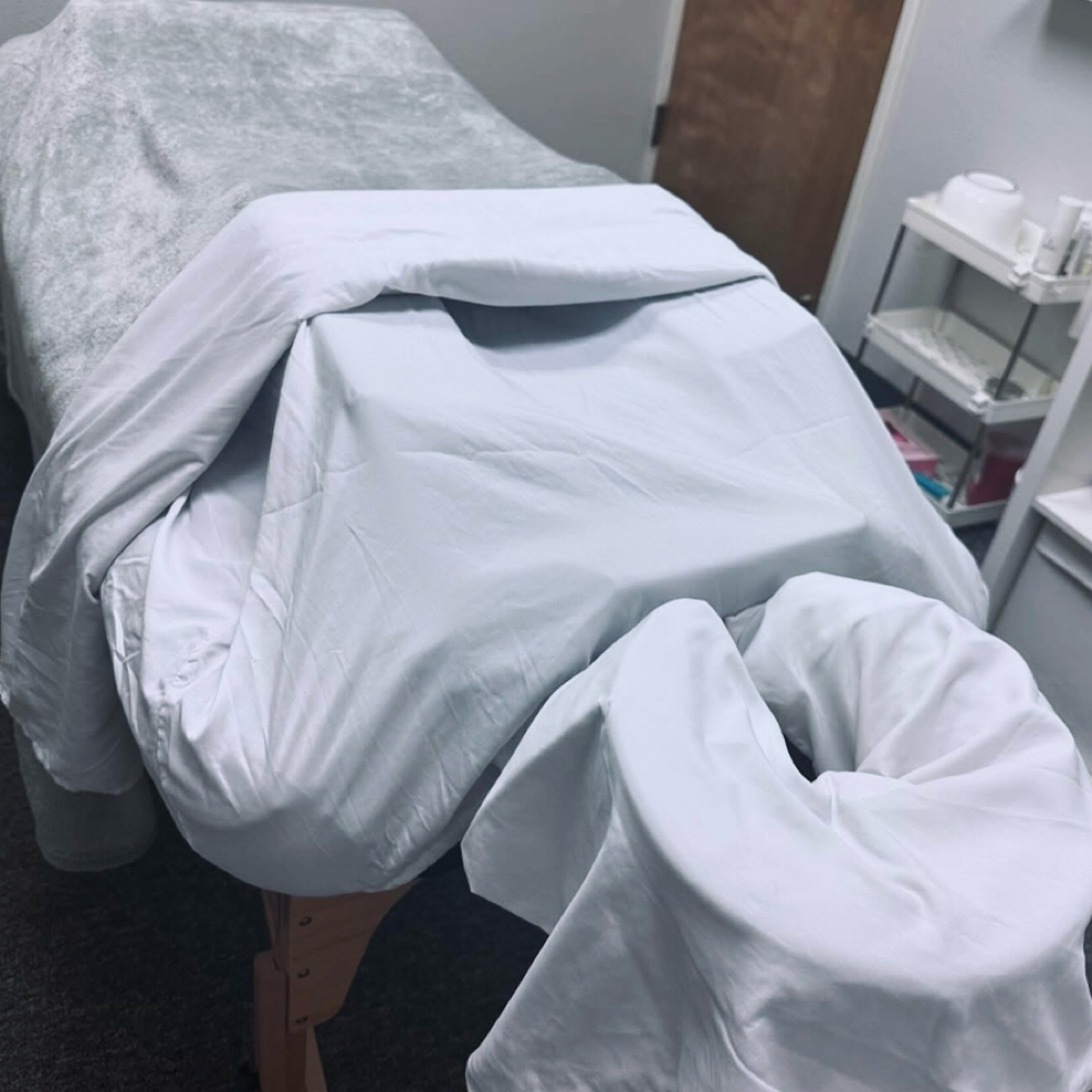 Prenatal Massage 60 Minutes at Mind Body & Skin by Jasmin LLC in Largo, FL