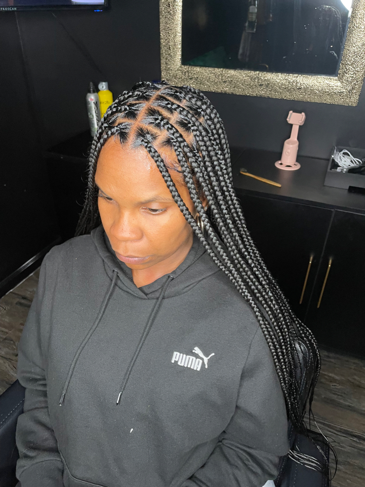Medium Knotless Braids