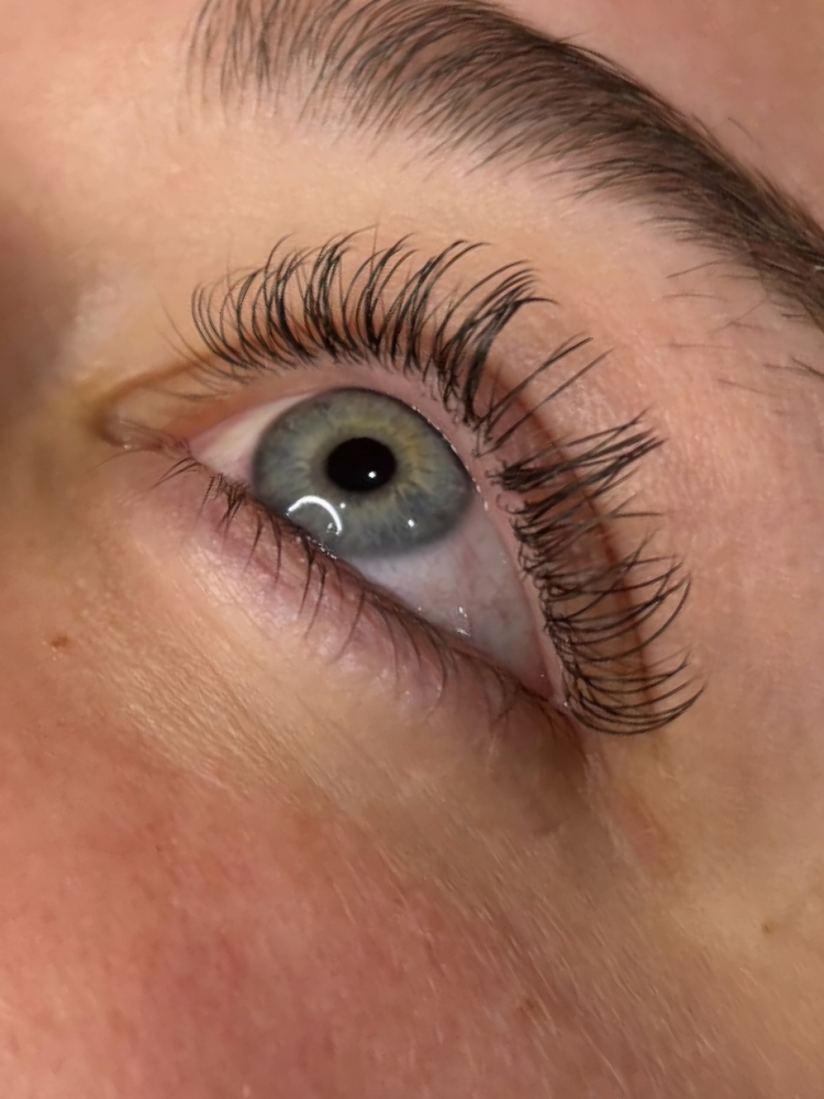 Eyelash Extensions Classic