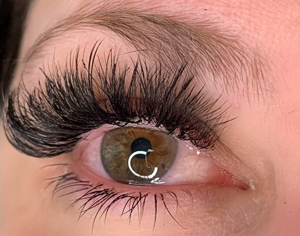 Bottom Lash Extensions