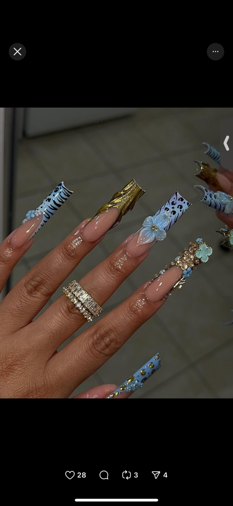 𝕊𝕢𝕦𝕖𝕖𝕫𝕖 𝕀𝕟♡