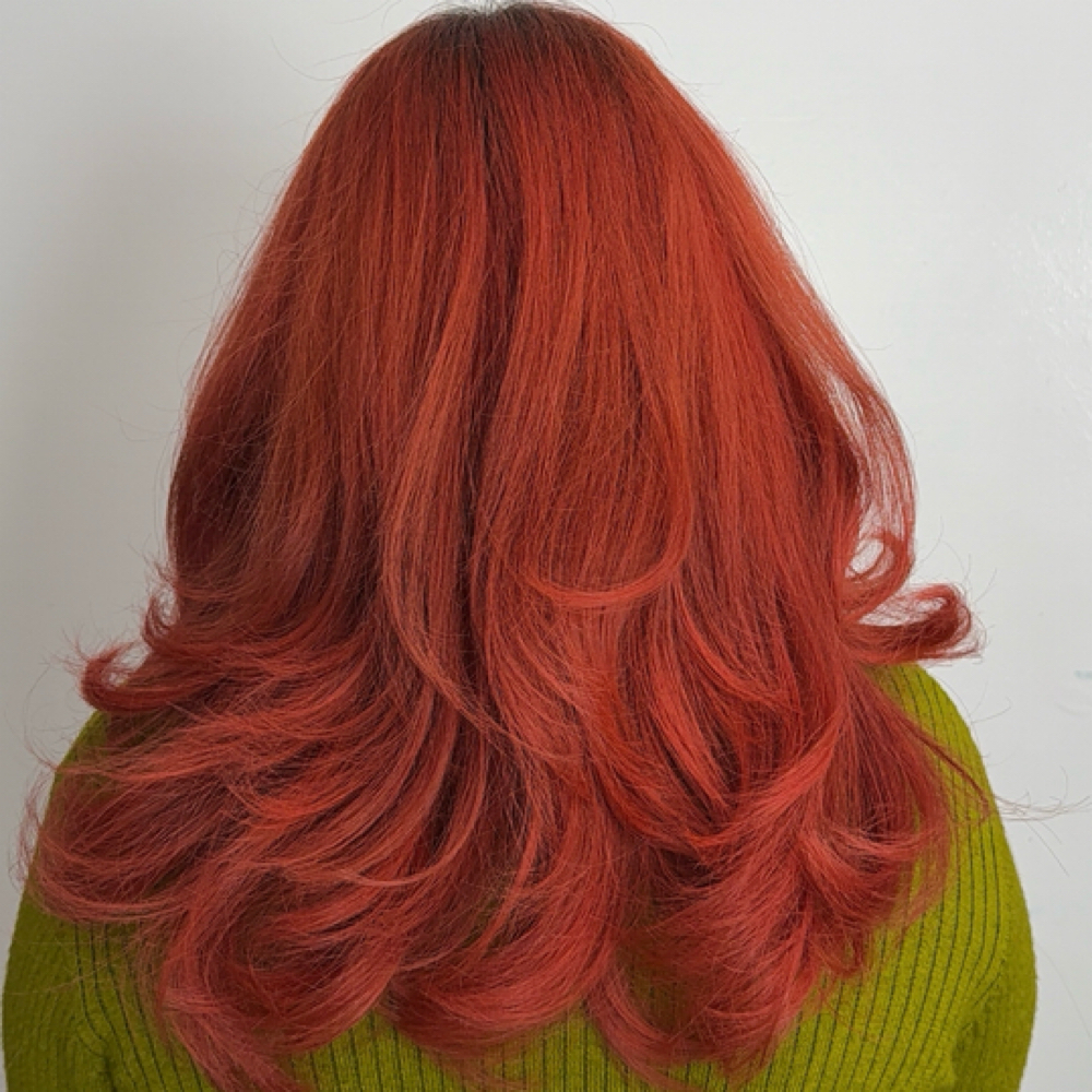 Hot Girl Haircut at Hairbygigi.v in Sacramento, CA