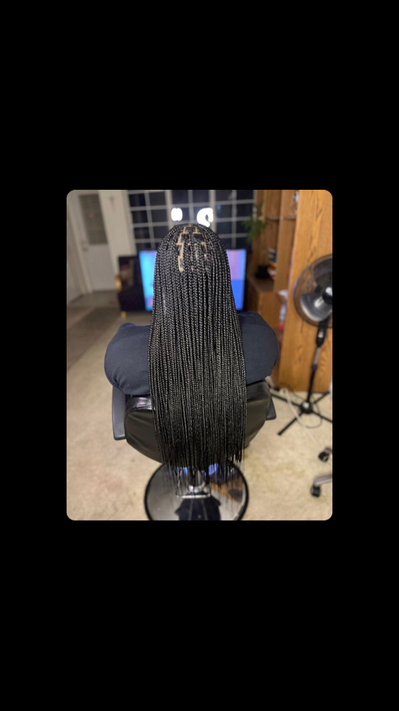Small Knotless