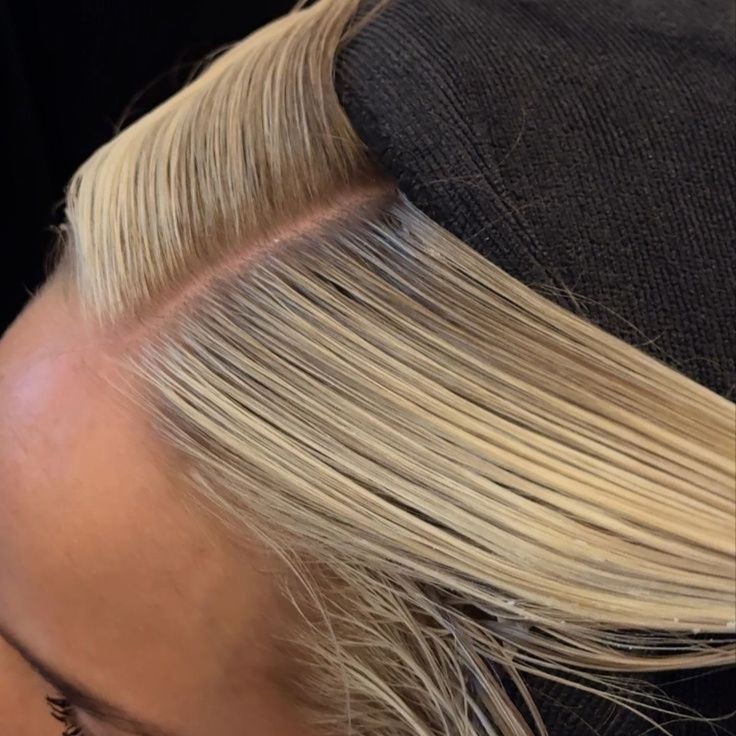 Mini Foil at Miranda's Mane Beauty in Bluffton, IN