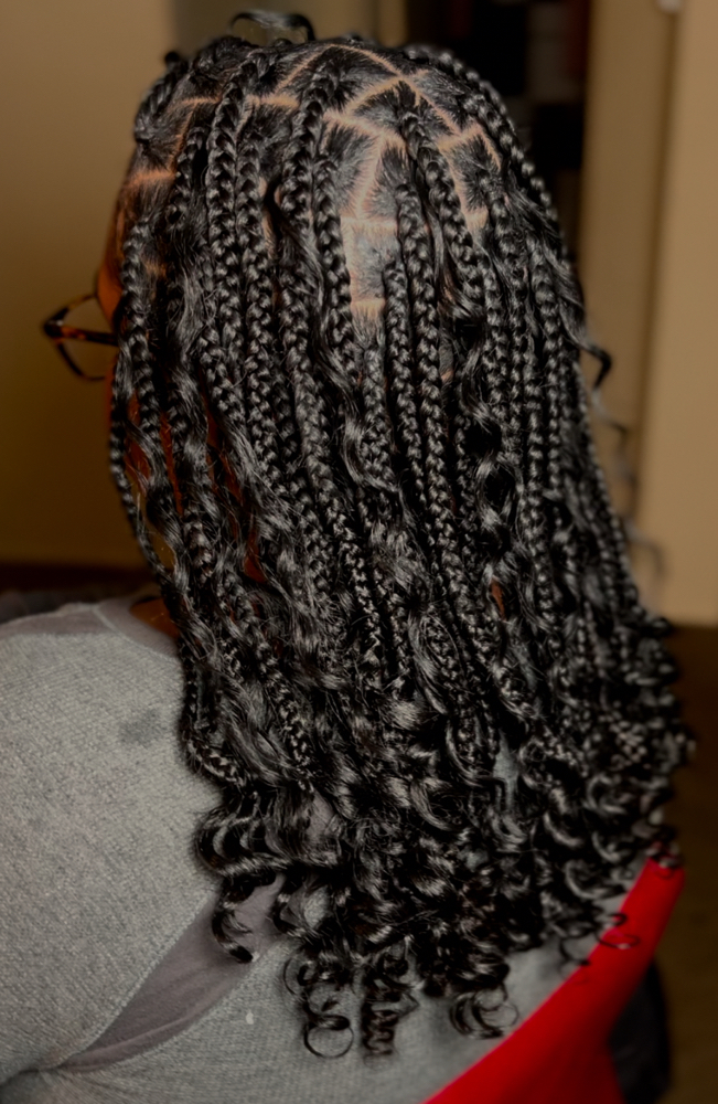 Knotless Bob at Hair By La in Akron, OH