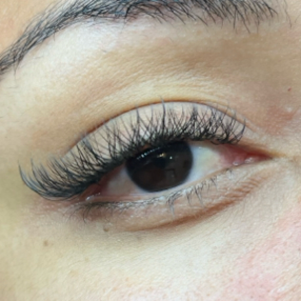 Intro Set at GLOvana Lash Studio in Frisco, TX