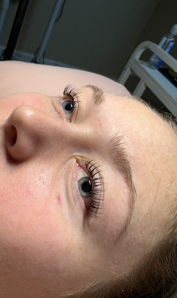 Lash lift and tint