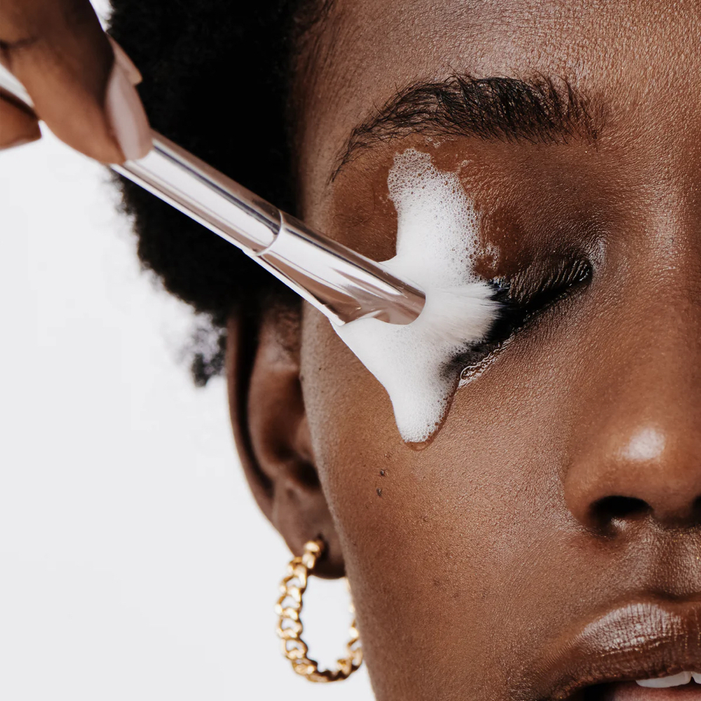 Lash Detox Bath at OOHMYLASH Studio in Brooklyn, NY