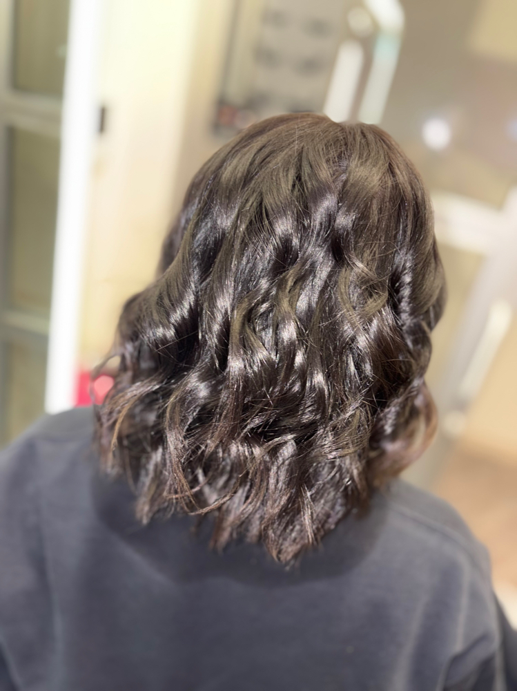 Haircut & Style