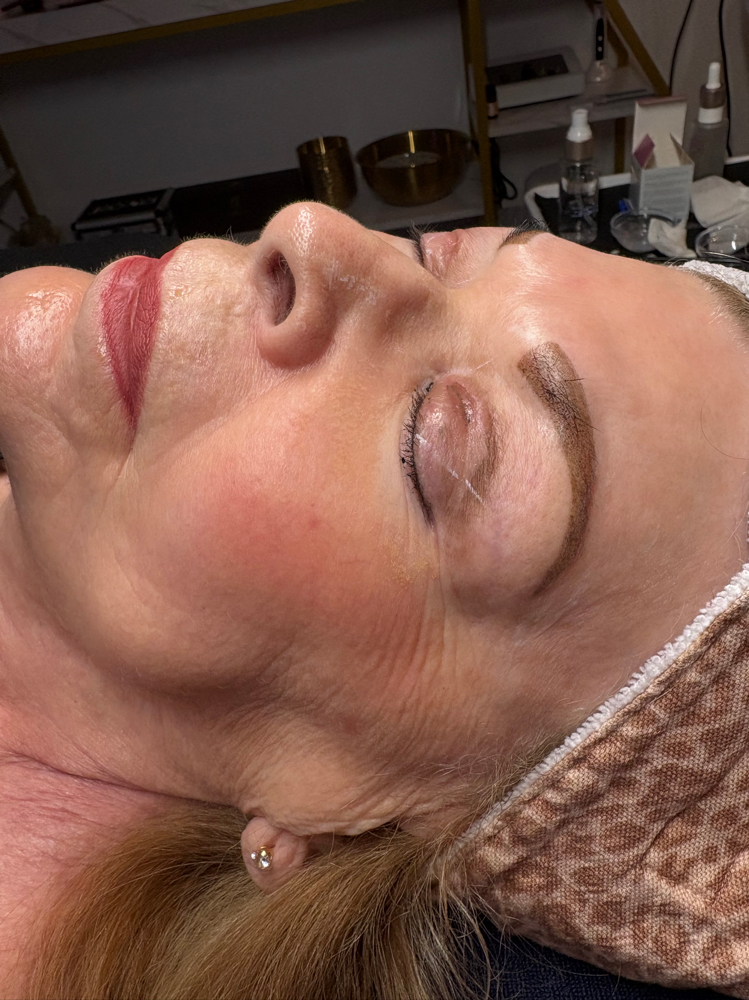 Henna Brows & Hard Wax Clean Up