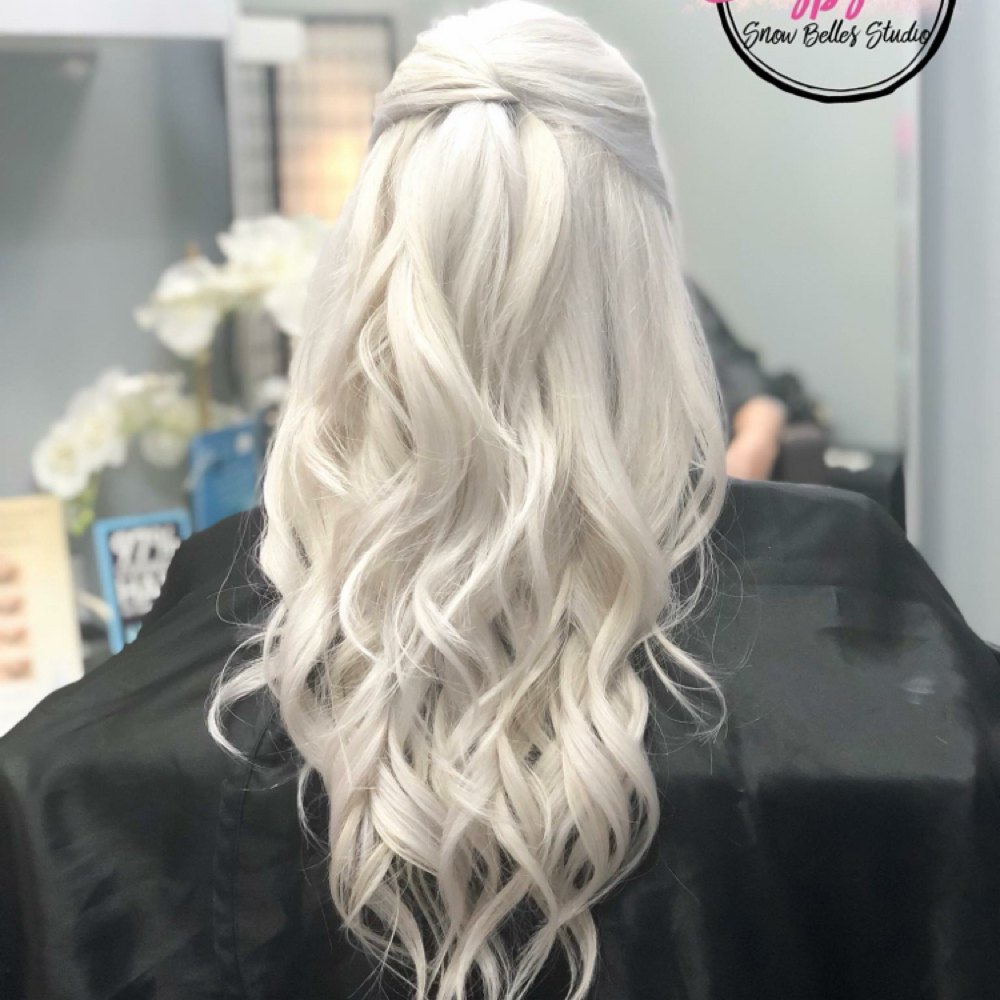 Highlights Package at Snow Belles Studio-Luxury Beauty in Round Rock, TX