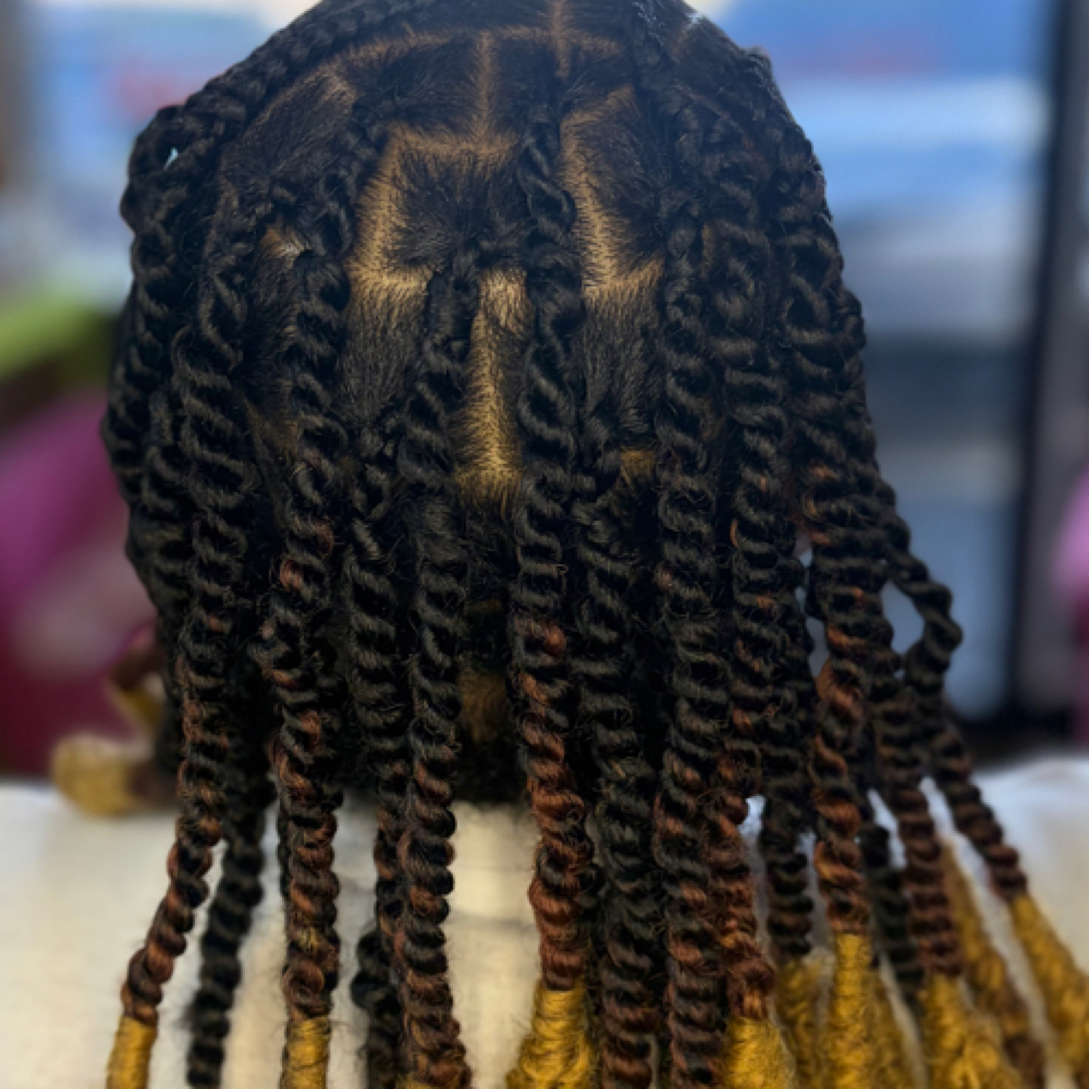 Twists at Simply Snatched in Nevada, MO