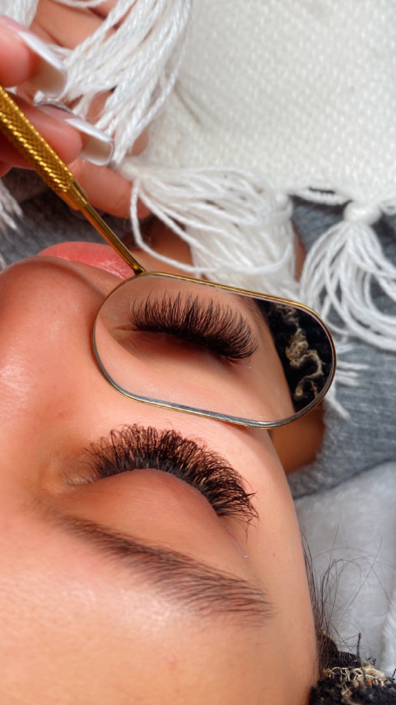 Volume Set at MD LASH STUDIO in Vancouver, WA