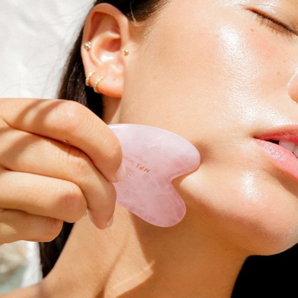 Gua Sha Sculpt + Glow Facial