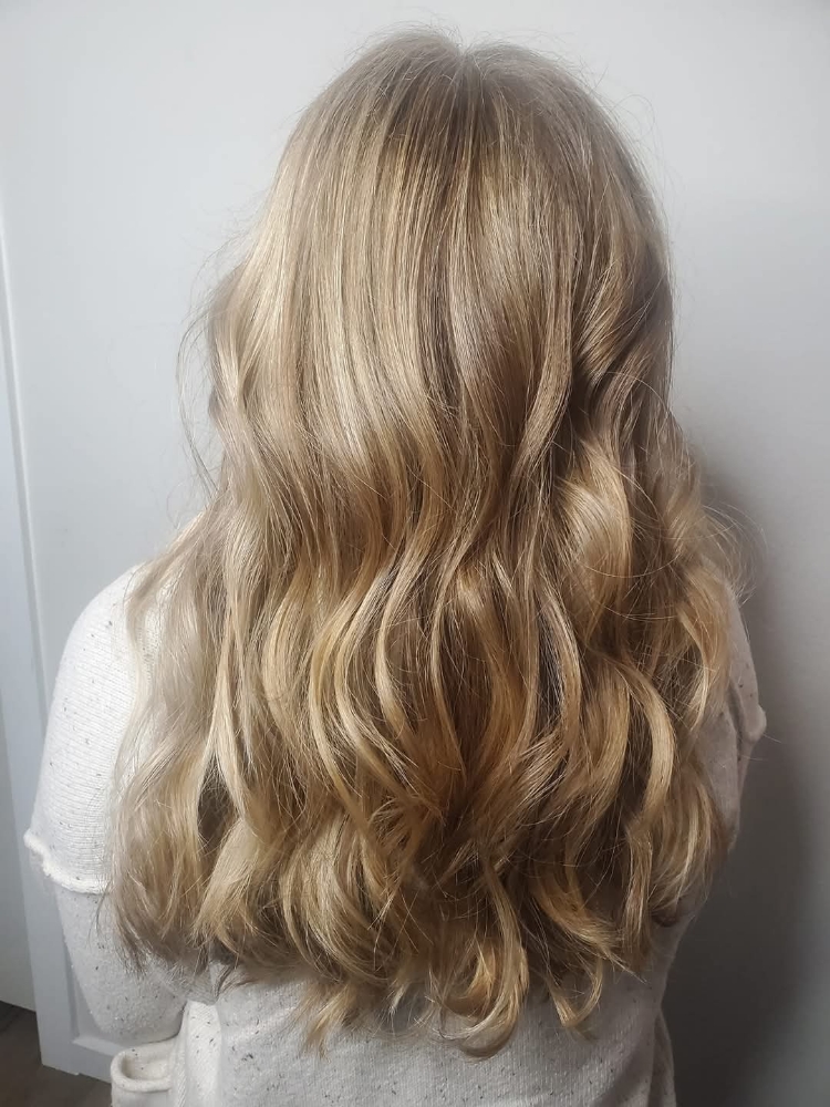 Shampoo & Blowout