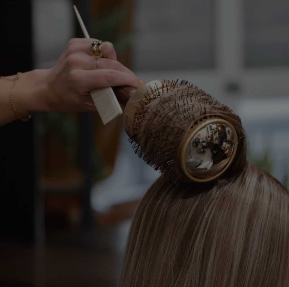Blowout (Hair above shoulders)