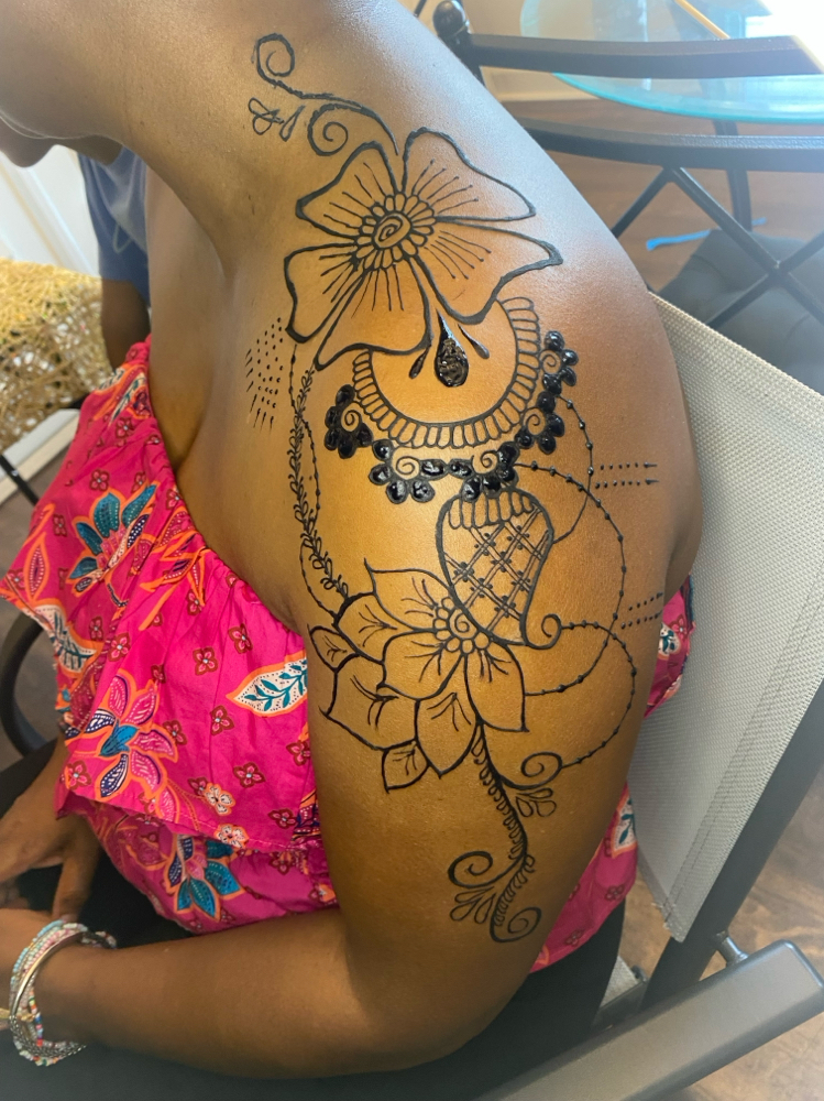 Shoulder Henna Design
