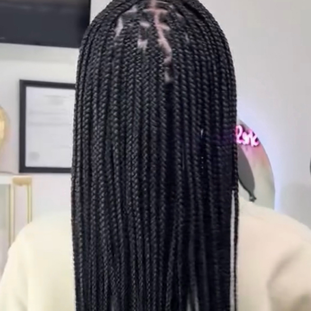 KNOTLESS  MEDIUM BRAIDS at Glam Braids in Marietta, GA