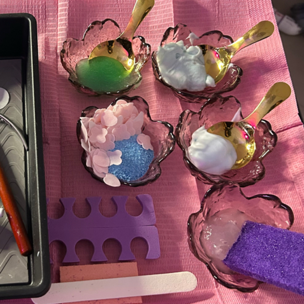 Deluxe spa pedi regular polish at SinCityNails in Miami Lakes, FL