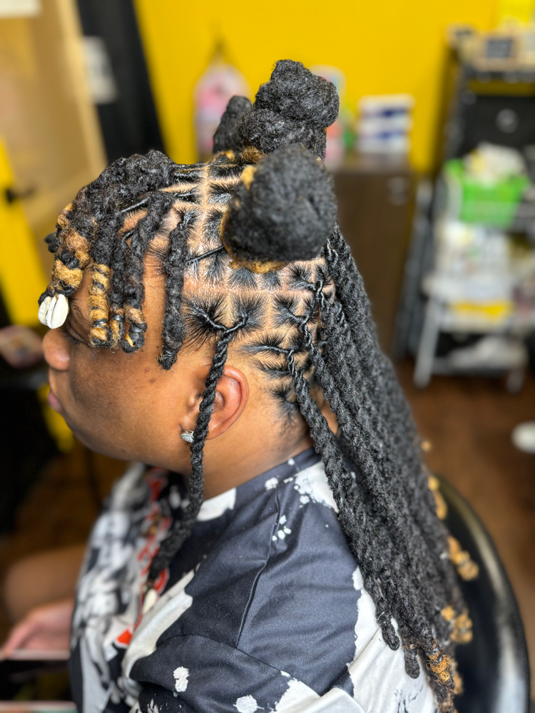 Wash, Retwist & Style (Mid Back)