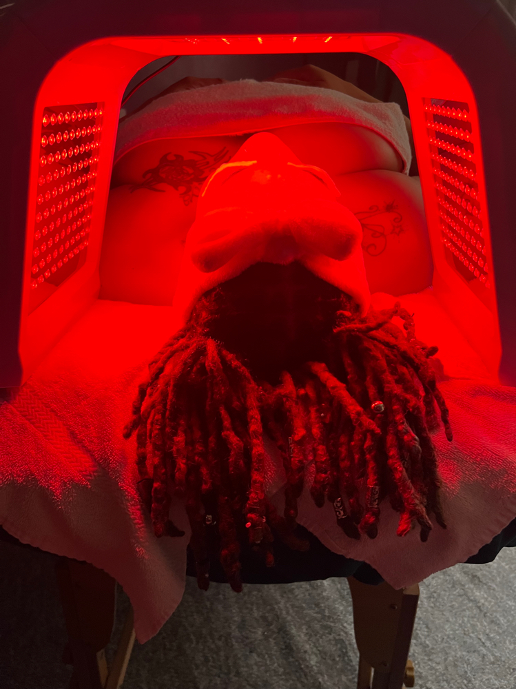 LED Light Therapy Facial