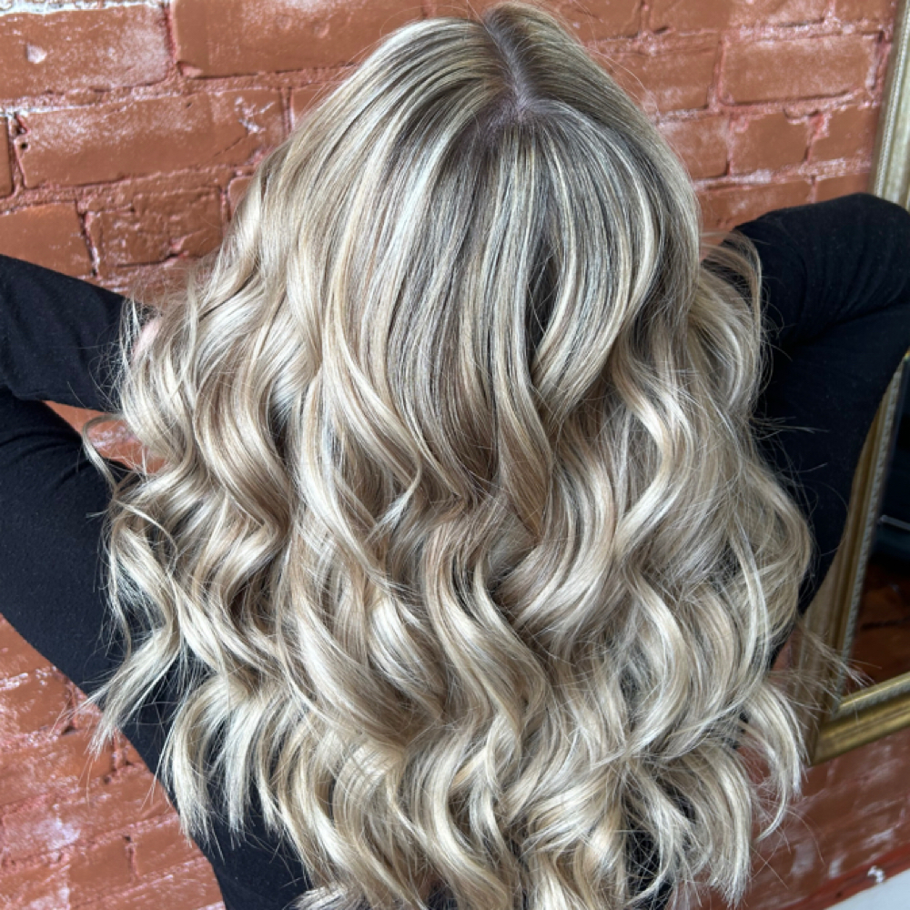 Multi Dimensional Color