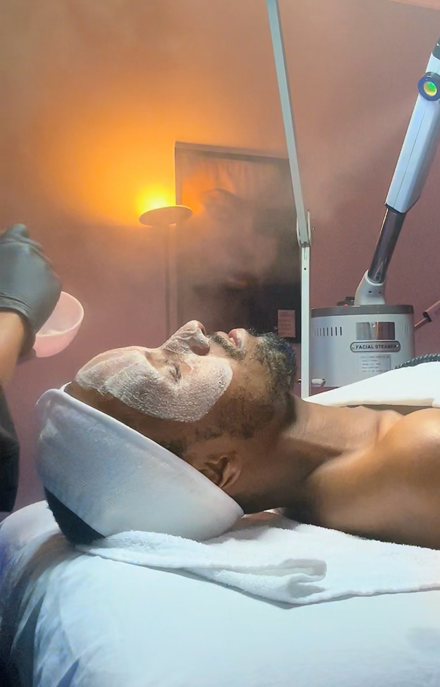 A’Luxe Gentleman's facial