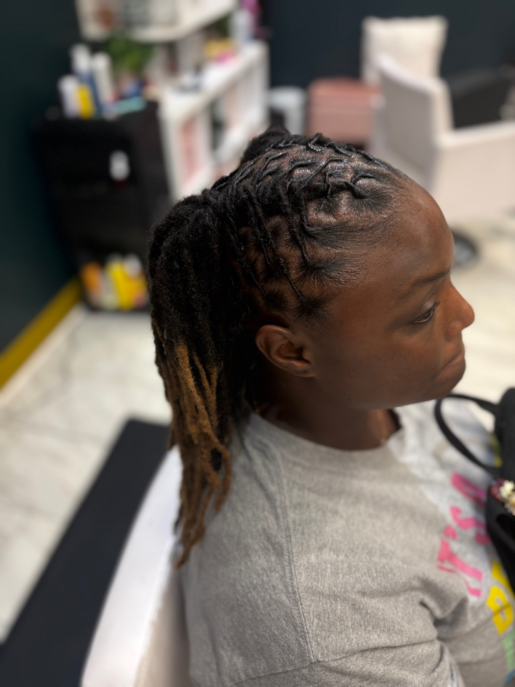 Mid Back Wash Retwist And Style at XquisitlyFor in Augusta, GA