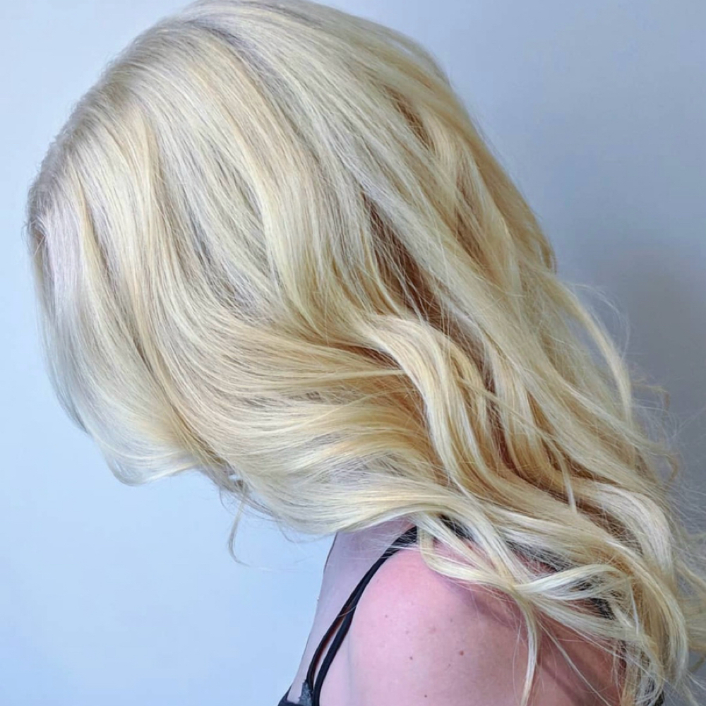 BLONDING RETOUCH (Educator Stylist) at Texture House Salon in Spring, TX