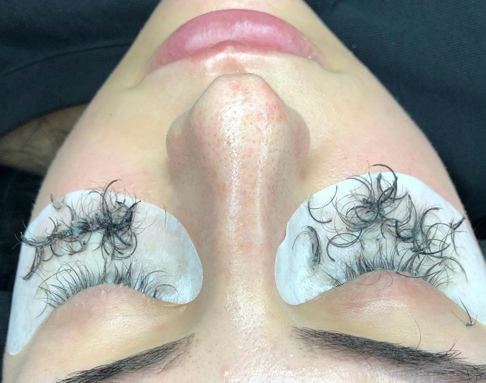 Lash Removal