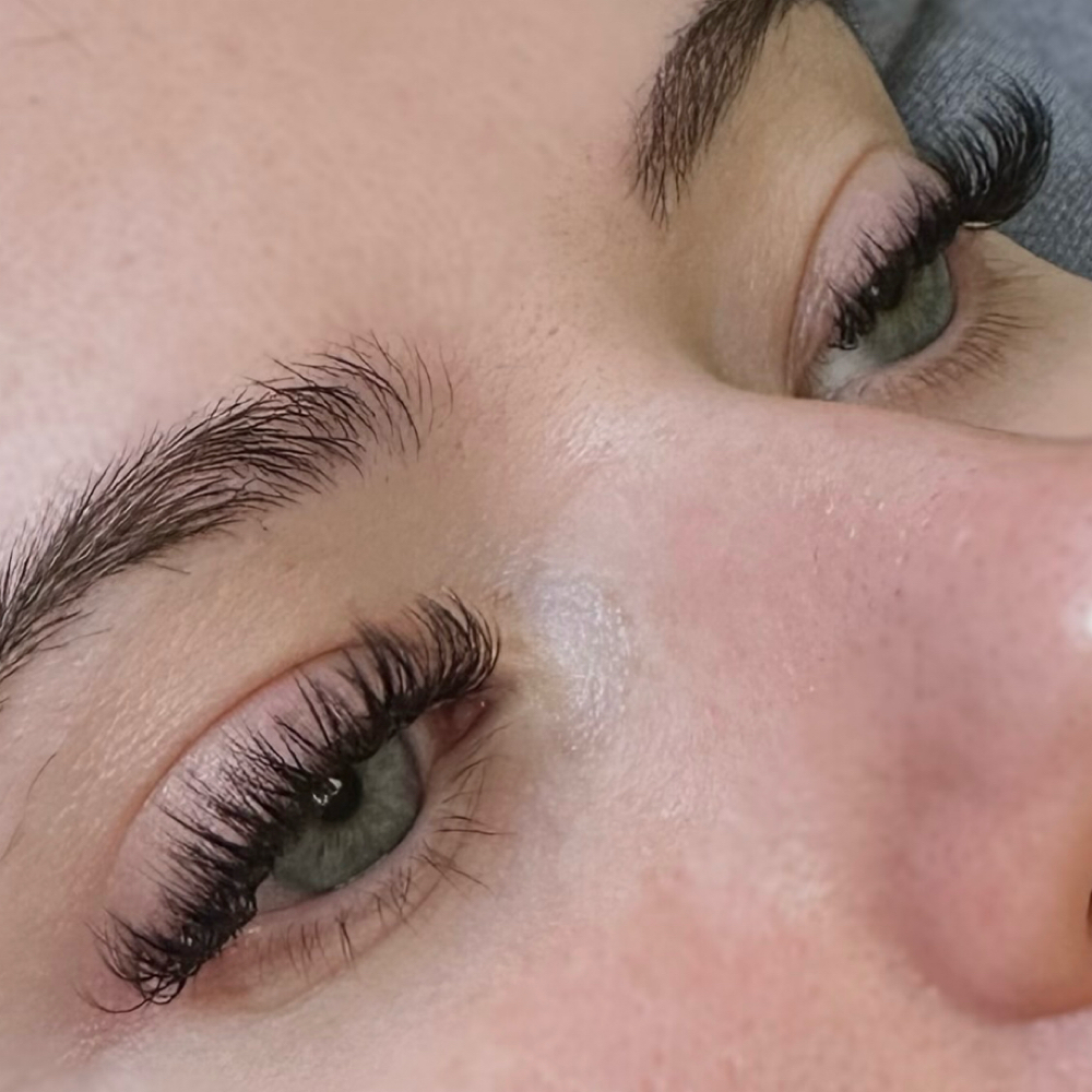 Lash Extensions at Blush Beauty Bar in Newport, TN