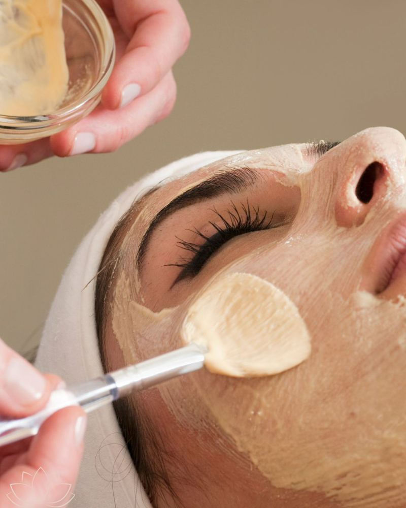 Summer Glow & Chill Facial