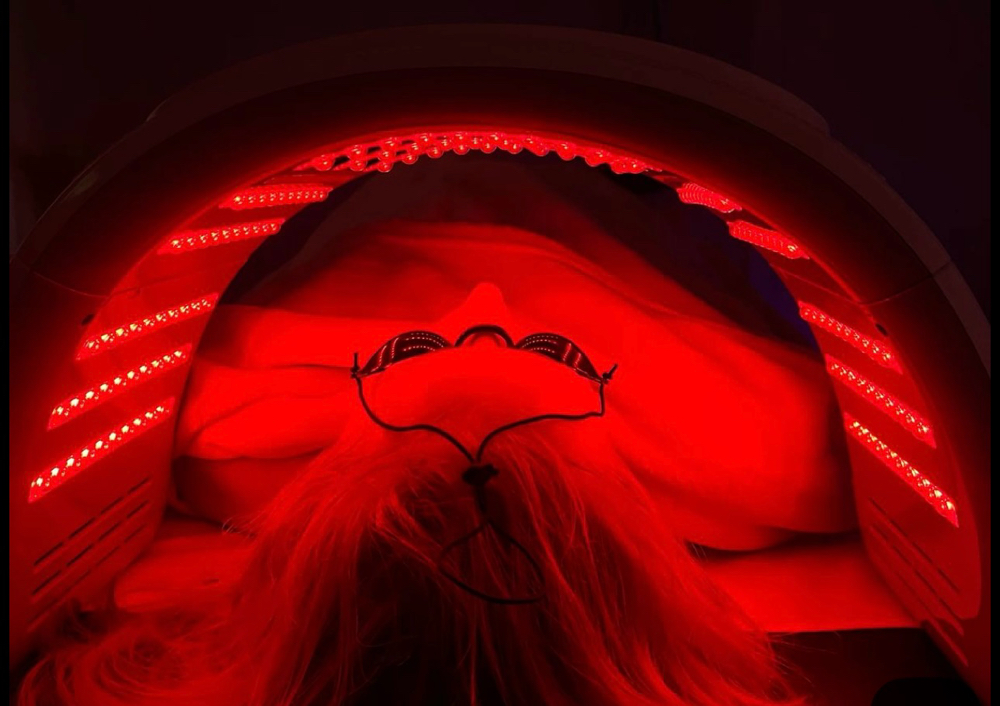 LED Light Therapy Facial