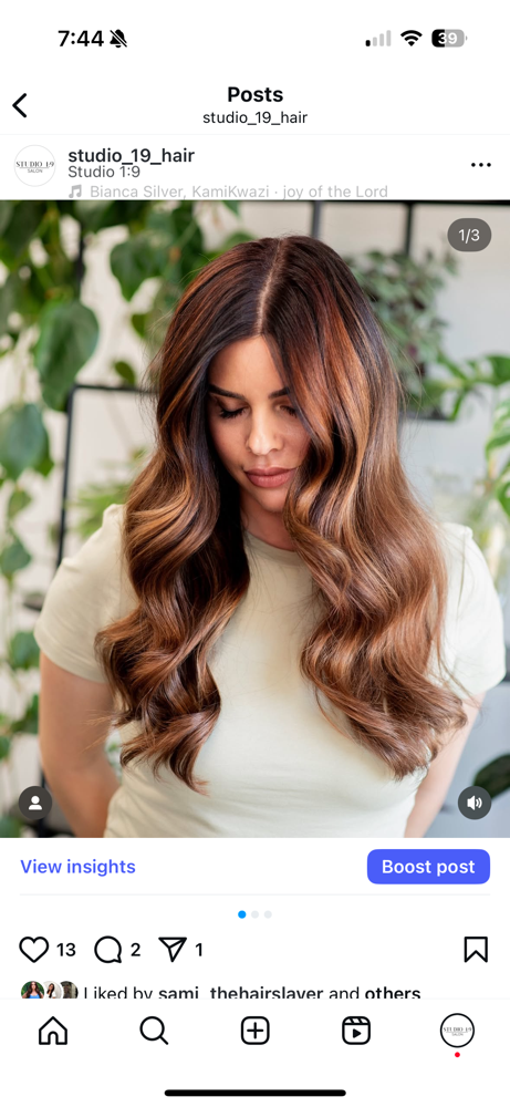 Women's Shampoo/ Blowdry/ Style