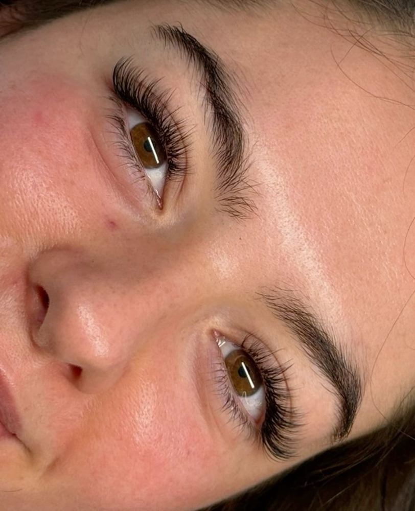 Volume lashes