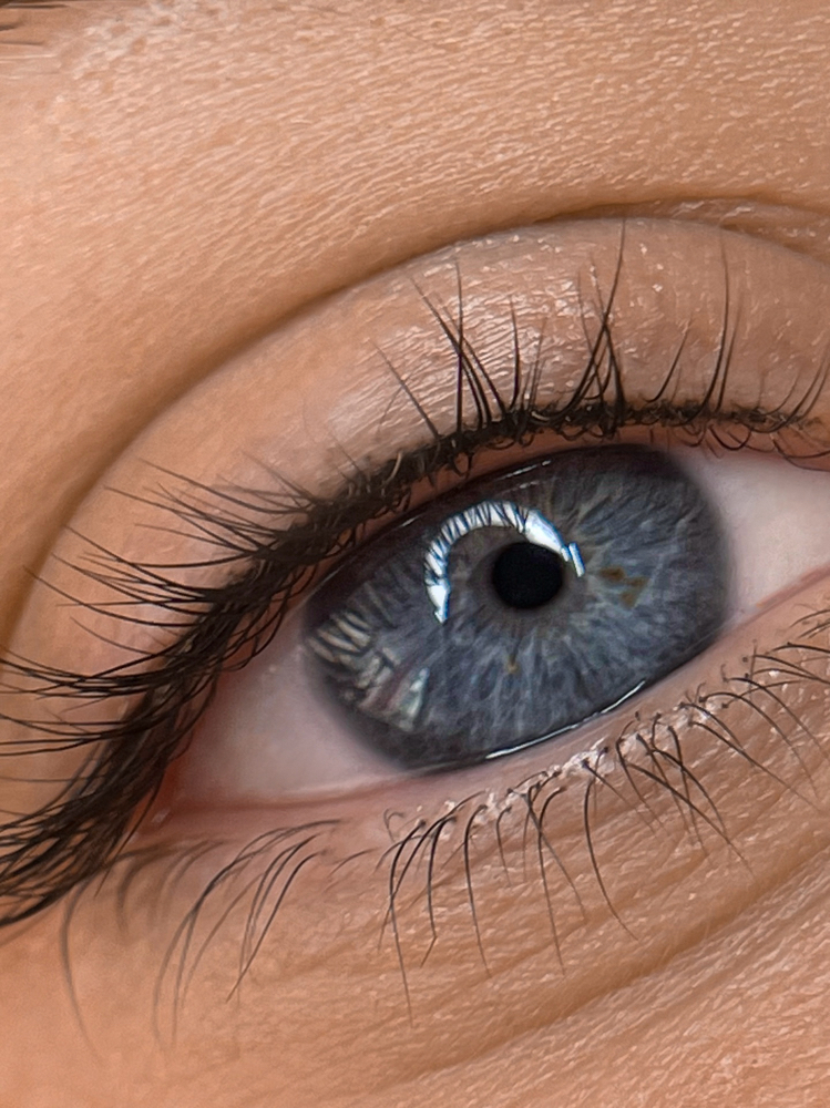 Lash line enhancement