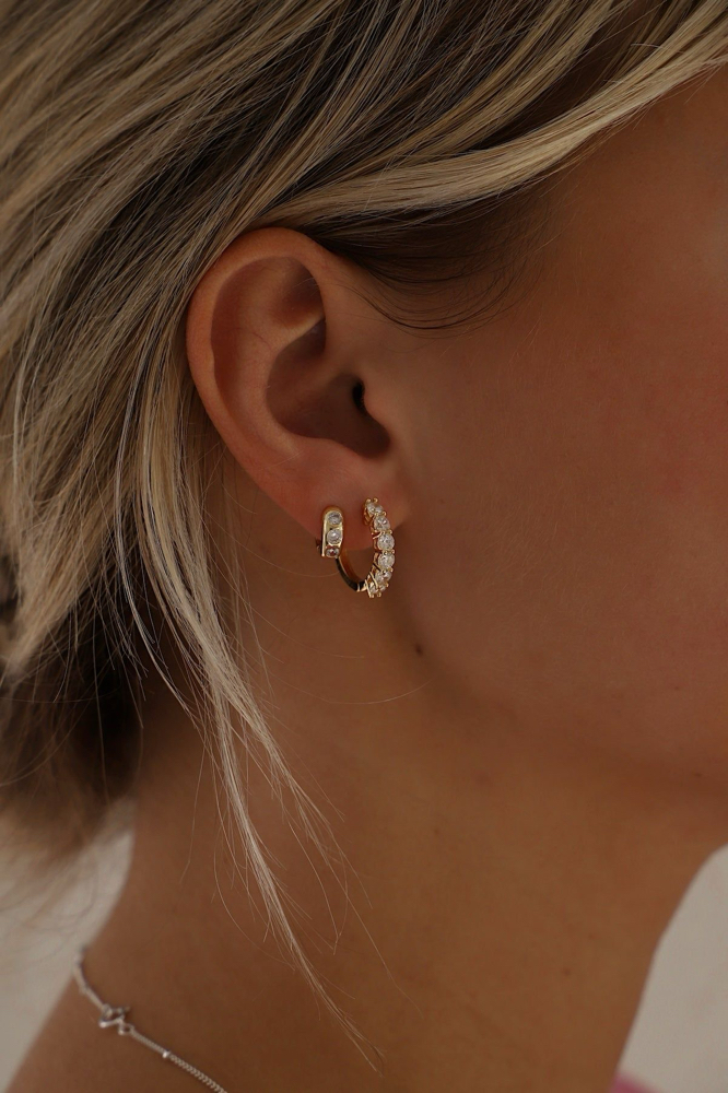 2 Piercings