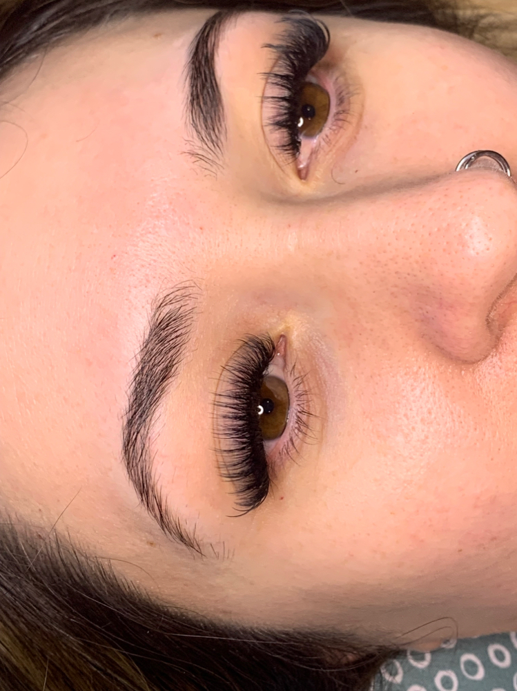 The Hybrid Set Fill at Lucky Cat Lash By Camila in Tucson, AZ