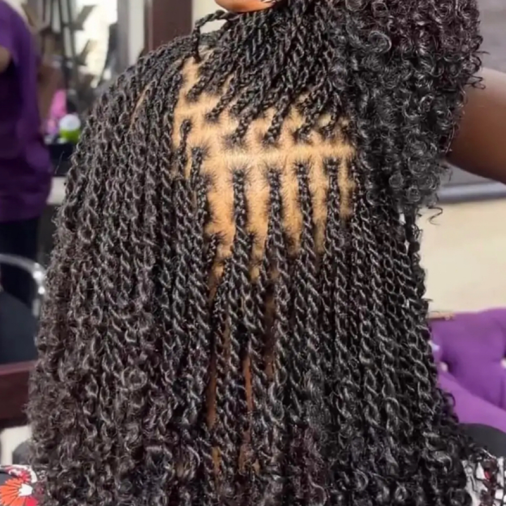 Mini Twists One Size Only at HeavenLay'd Studio in Houston, TX
