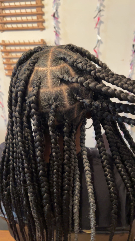 Medium Knotless Braids