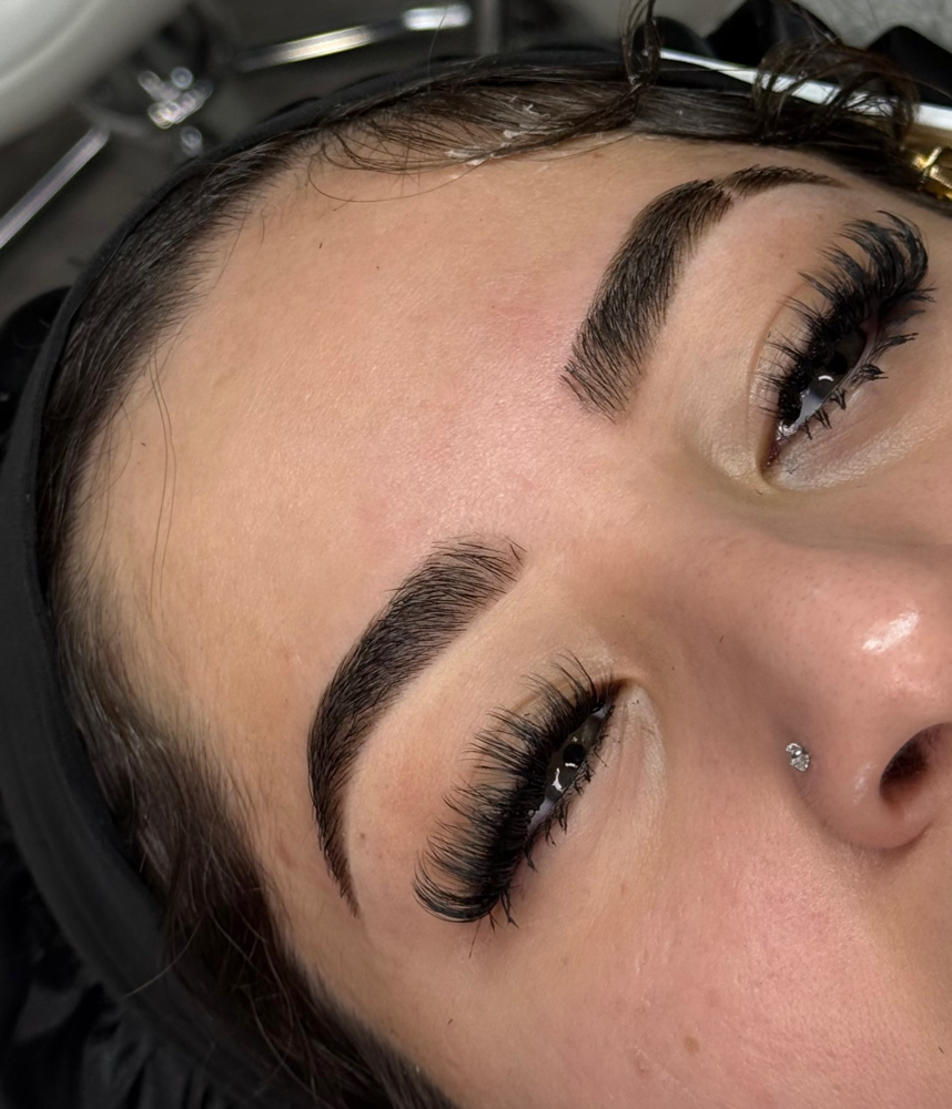 Eyebrow Shaping  and Henna/Tinting