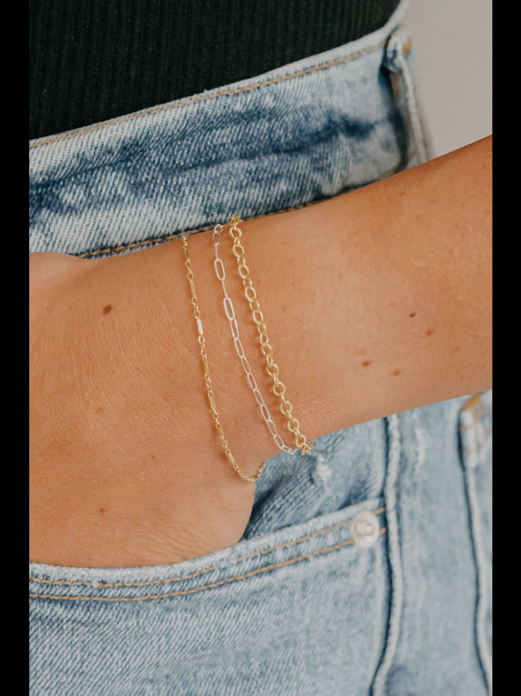 Permanent Jewery Silver Bracelet at Pampered Hands LLC in Oaktown, IN